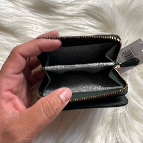 Coach Amazon Green Billfold Snap Smooth Leather Wallet - Picture 9 of 9